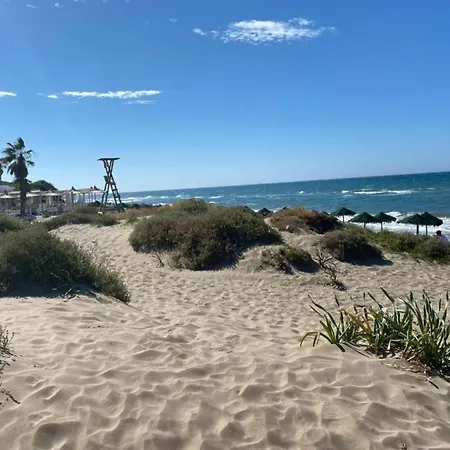 דירה With Parking Space *